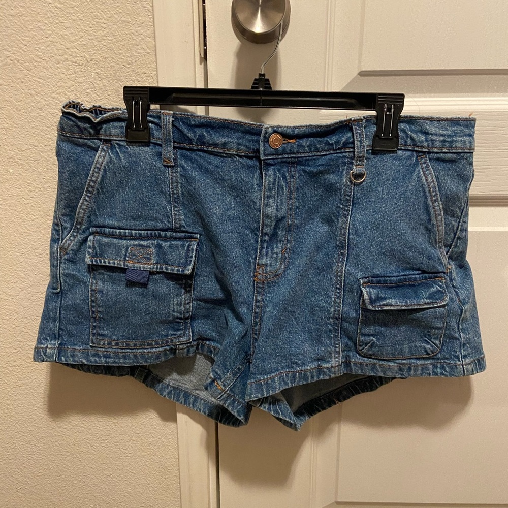 Women's Pull-On Cargo Jean Shorts - Wild Fable™ Medium Wash L
